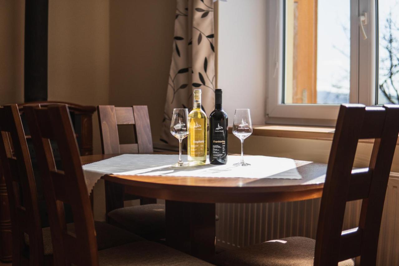 אוהרסקה הראדיסטה Ubytovani Ve Vinarstvi Medek | Medek House & Winery מראה חיצוני תמונה